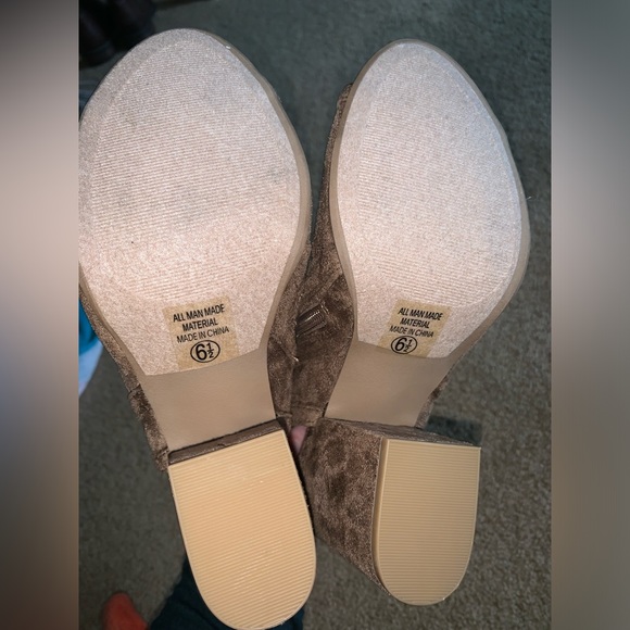 NWOT Women’s Brown Zip Up Heels - Size 6.5 - Picture 6 of 6